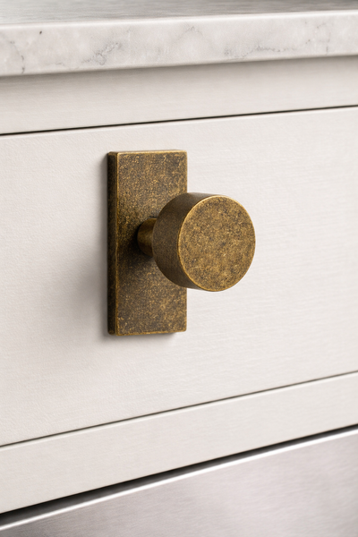 Elsdon Antique Brass Knob with Backplate