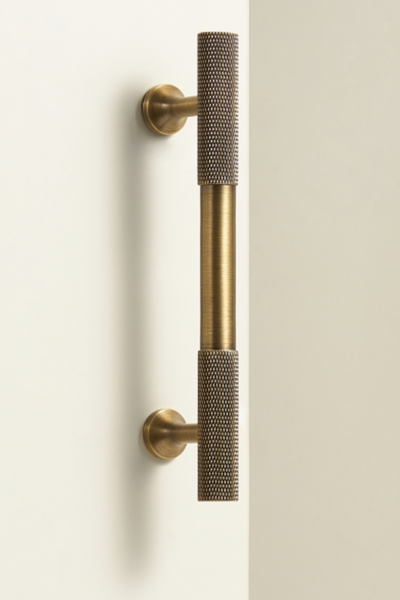 Kirkharle Knurled Antique Brass Handle